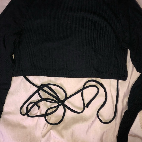 Cross cross black crop top - Picture 4 of 8